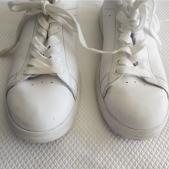 Tory Burch White Leather Sneakers with Low-Top Design some scratch - Picture 2 of 11